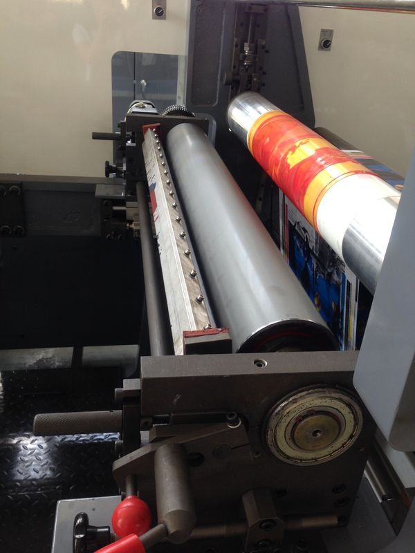 Güç kaynağı 380V 3pH 50Hz Fengming Altı Renkli Birim Tipi Kağıt Flexo Baskı Makinesi