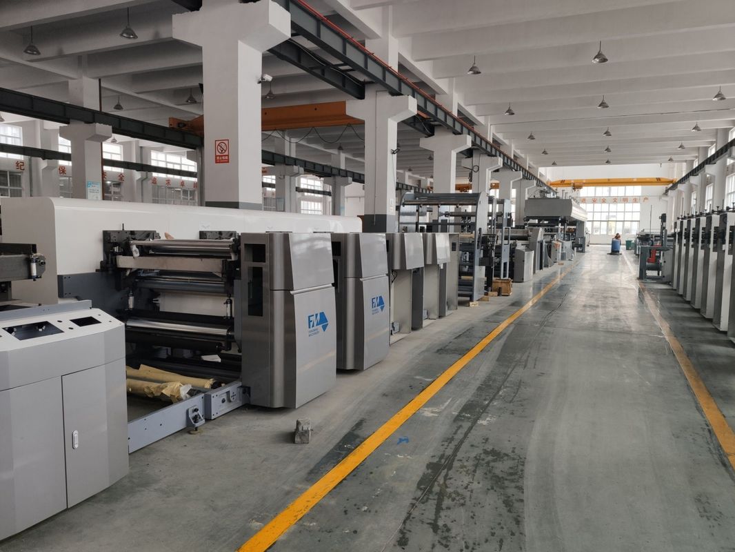 60-350GSM kağıt ruloları için özel talep Yüksek Hızlı 6 Renkli Flexo Baskı Makinesi