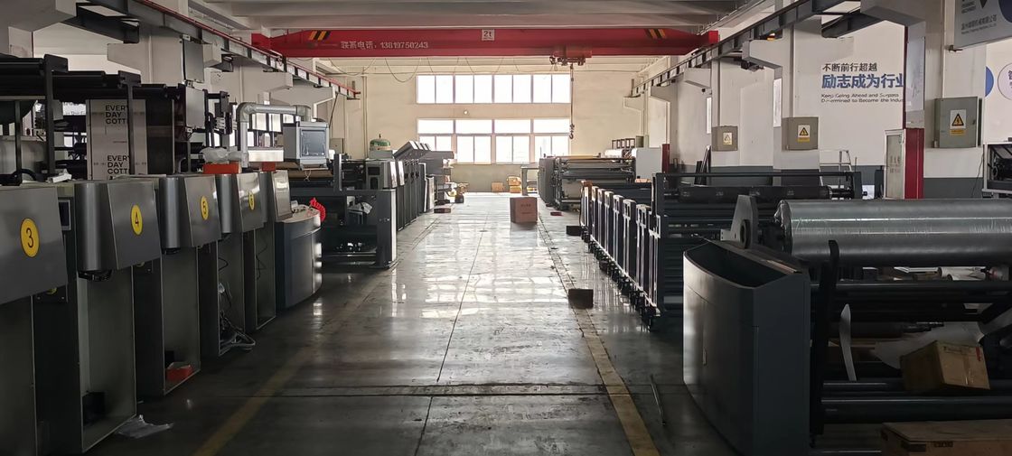 Kağıt rulo baskı makinesi fiyatı Yeni tür Fabrika tedarik çekici fiyat Otomatik 4 renk flexo baskı makinesi 8 C