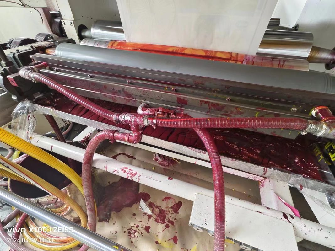 Vertikal Tipi Kaskad Fleksografik Baskı Makinesi Kağıt Dokunulmamış Malzemeler için