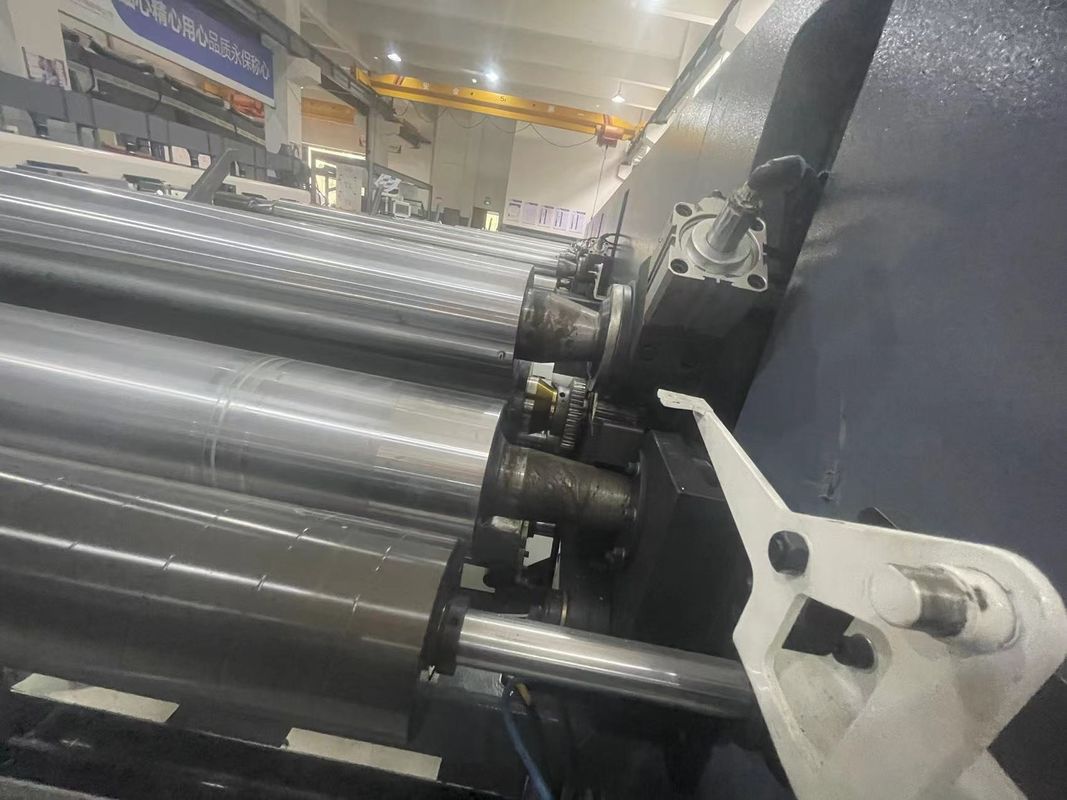 Yüksek Hızlı Baskı için Servo Sürüş Sistemi ile Kollu Tip Fleksiyonlu Baskı Makinesi