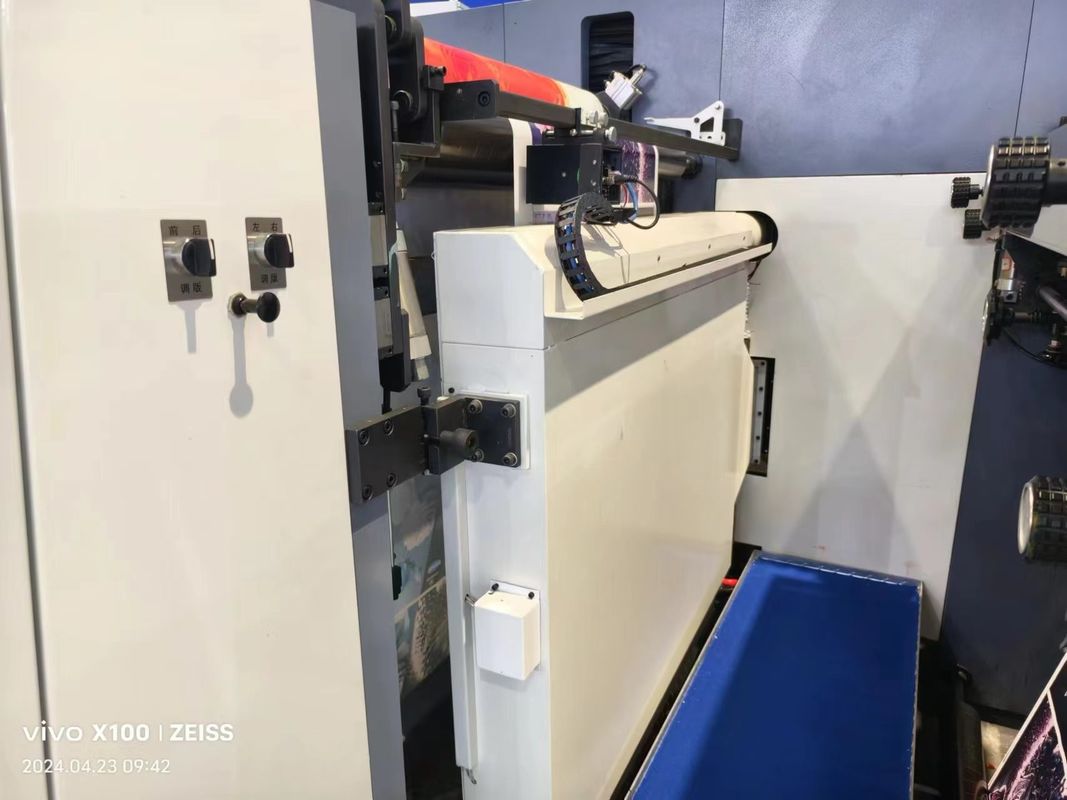 Mürekkep Rolleri Baskı Roleri'nden Ayrılmış Yumruklu Türlü Fleksiyon Baskı Makinesi