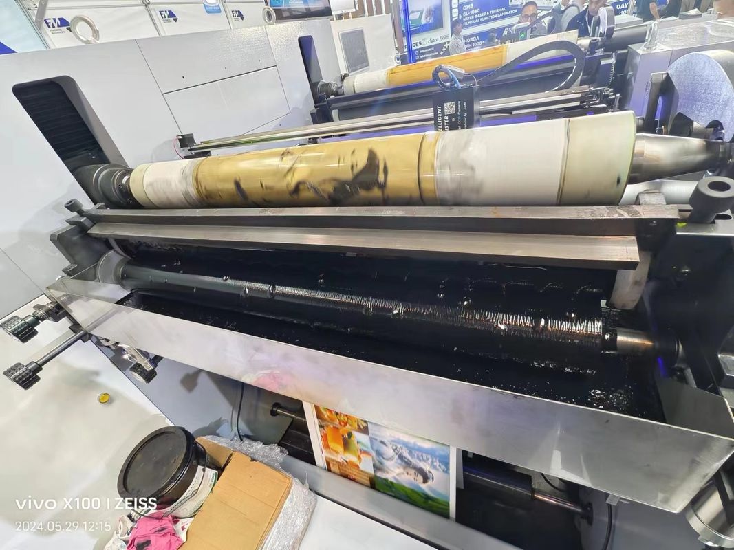 PET filmi için servo tahrik sistemi ile mangal tipi flexo baskı makinesi