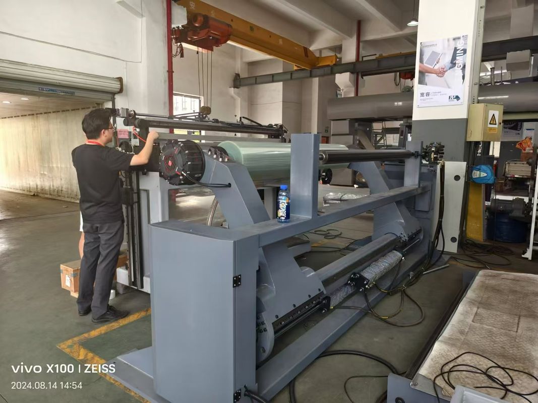 Max 2500mm Tekrar Baskı Uzunluğu Koltuk Tipi Flexo Baskı Makinesi