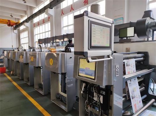 4 Renkli Fleksibel Gömlek Karton Tam Otomatik Baskı Karton Kutusu Makinesi
