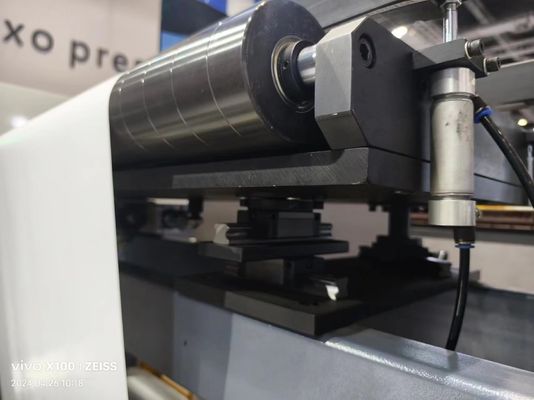 Çap, kurutma ve geri sarma için çok fonksiyonel kollu tip flexo baskı makinesi