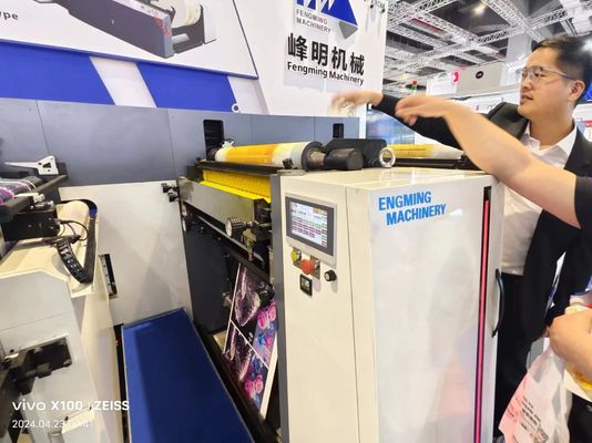 Kolaylık için IR kurutma ve geri sarma ile tek geçişli mangal tipi flexo baskı makinesi