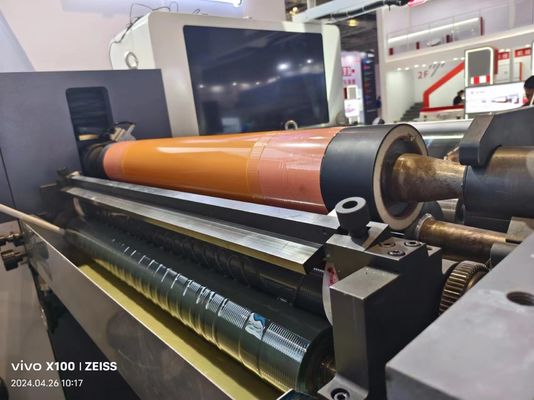 Yüksek hassasiyetli kollu tip flexo baskı makinesi 360 derecelik plak ayarlama ile