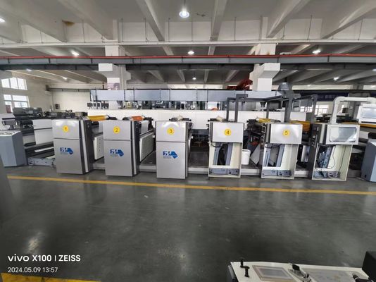 Zaman ve malzeme tasarrufu için özelleştirilmiş istek birimi tipi flexo baskı makinesi