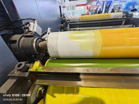 IR kurutma makinesi Otomatik açma/geri sarma yöntemi ile yüksek hızlı flexo baskı makinesi