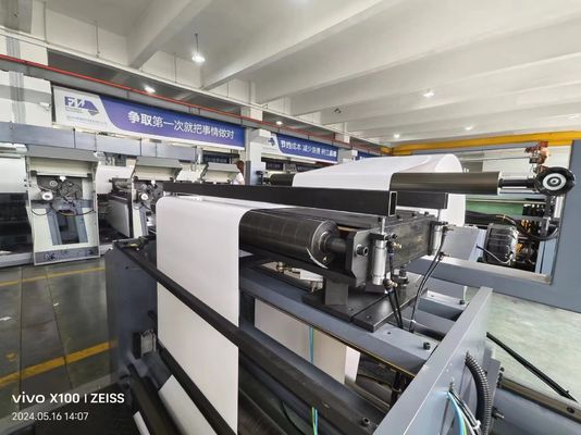 2 Renkli 4 Renkli 6 Renkli Rol Kağıt Flexo Yazdırma Makinesi 300-1200mm Tekrar Uzunluğu