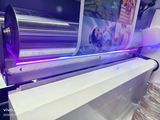 Beyaz karton kağıt için UV mürekkep uyumlu kollu tip flexo baskı makinesi